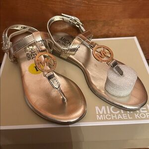 New in box - Michael Kors Girls “Mandy” Sandals - Size 1